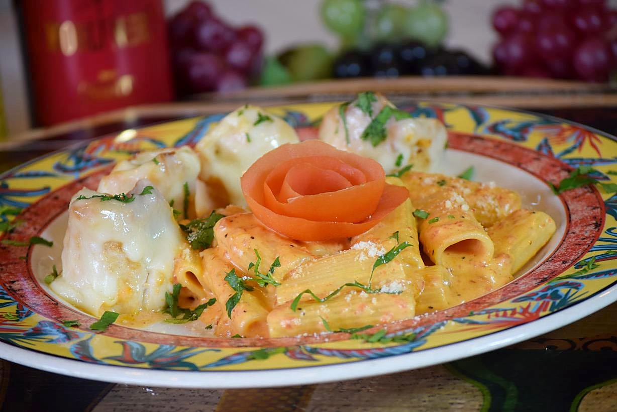 Rigatoni with fresh mozzarella dumplings